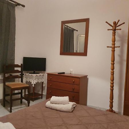 Soullas Apart -Ελλαδα- Apartamento Hermópolis Exterior foto